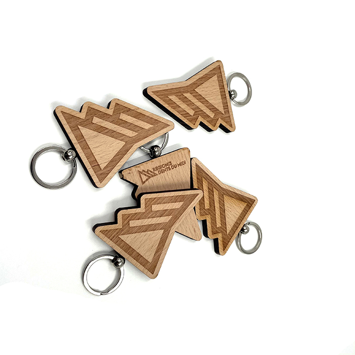 Wholesale Cheap Price Hand Made Wooden Keychain With Logo Customized